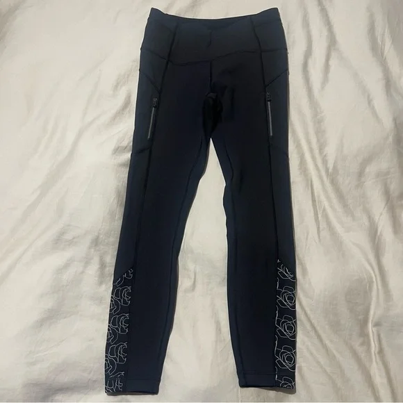 Lululemon Limited Edition Lucent Ice Queen Tight Size 6 - Picture 11 of 12